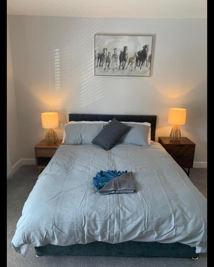 Beautiful Room In Apartment Near Town Centre Rugby Exterior foto
